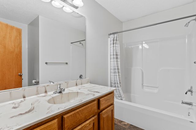 867 W Sole Drive, Nixa, MO 65714