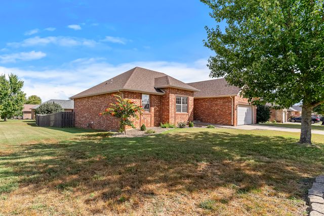 867 W Sole Drive, Nixa, MO 65714