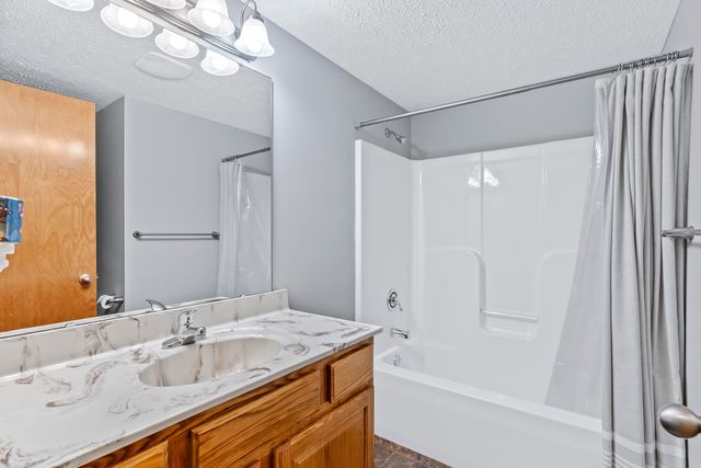 867 W Sole Drive, Nixa, MO 65714