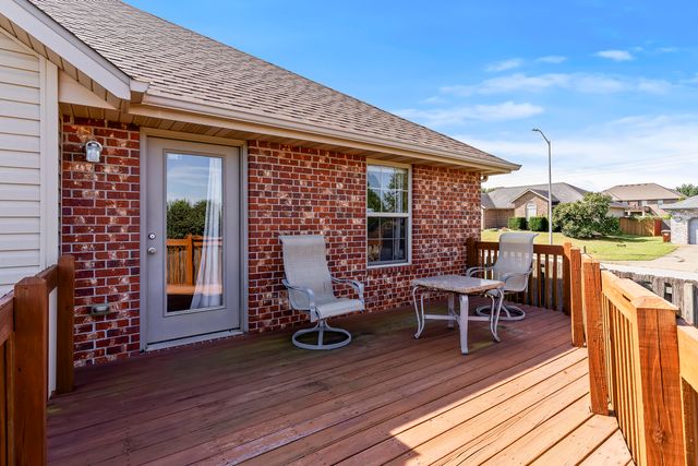 867 W Sole Drive, Nixa, MO 65714