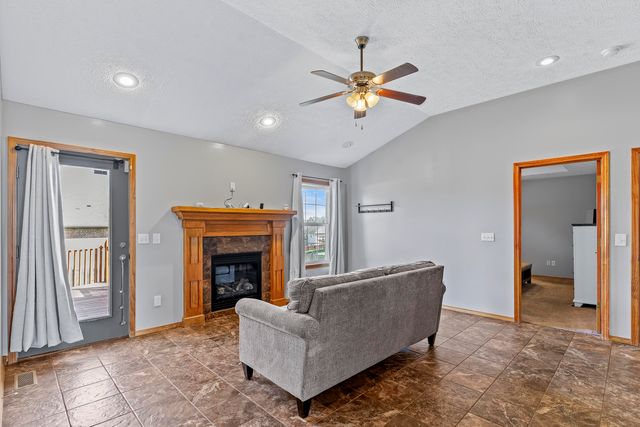 867 W Sole Drive, Nixa, MO 65714