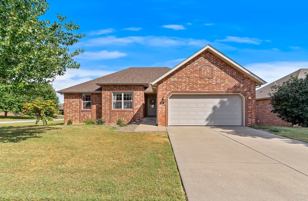 867 W Sole Drive, Nixa, MO 65714