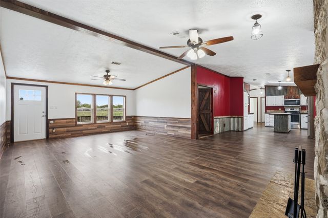 1461 CR 320, Glen Rose, TX 76043