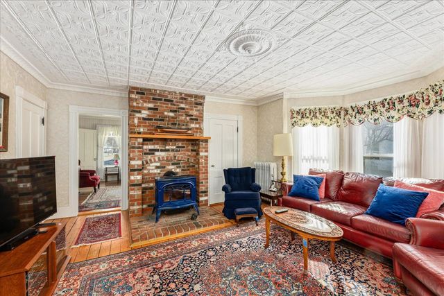 22 Gilsum Street, Keene, NH 03431