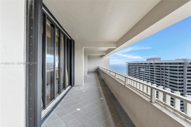 2 Grove Isle Dr BPH10, Miami, FL 33133