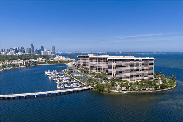 2 Grove Isle Dr BPH10, Miami, FL 33133