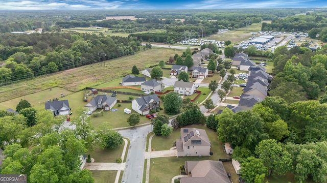 126 Meadows Walk Drive, Byron, GA 31008