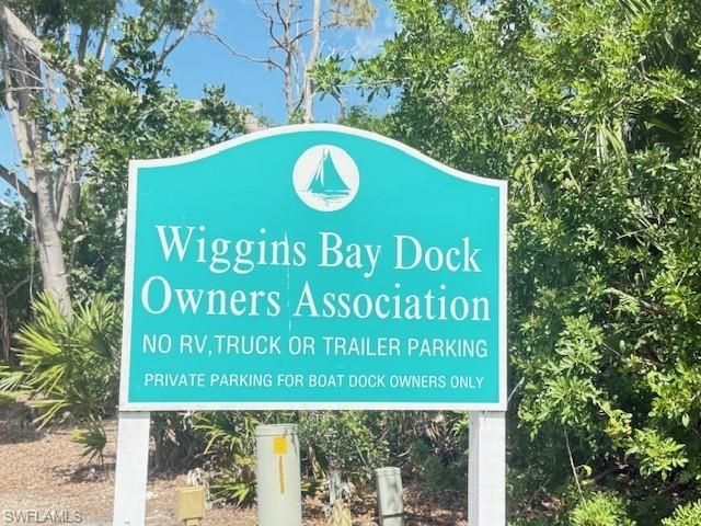 255B Wiggins Bay DR, Naples, FL 34110