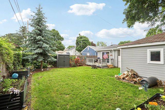 1104 Lathrop AVENUE, Racine, WI 53405