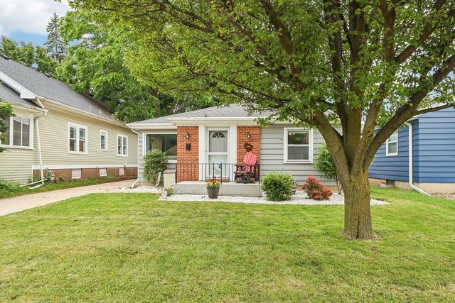 1104 Lathrop AVENUE, Racine, WI 53405