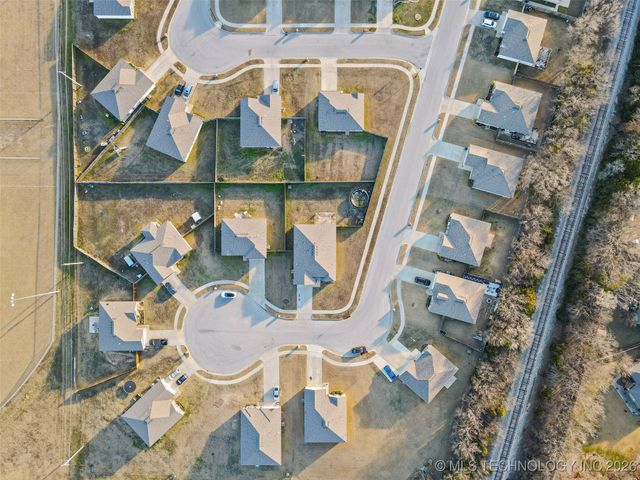 10014 E 110th Place North, Owasso, OK 74055