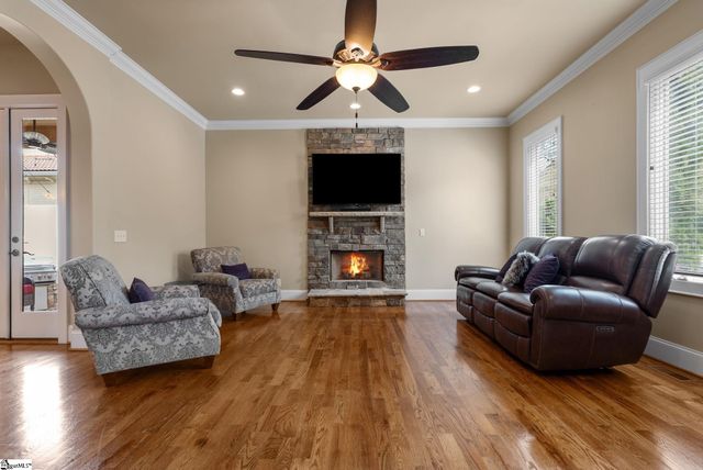 8 Arezzo Drive, Greenville, SC 29609