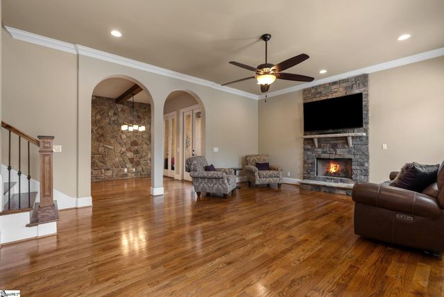 8 Arezzo Drive, Greenville, SC 29609