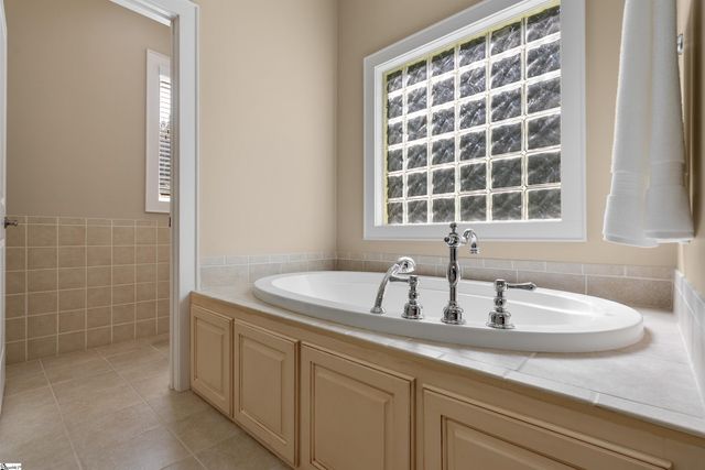 8 Arezzo Drive, Greenville, SC 29609