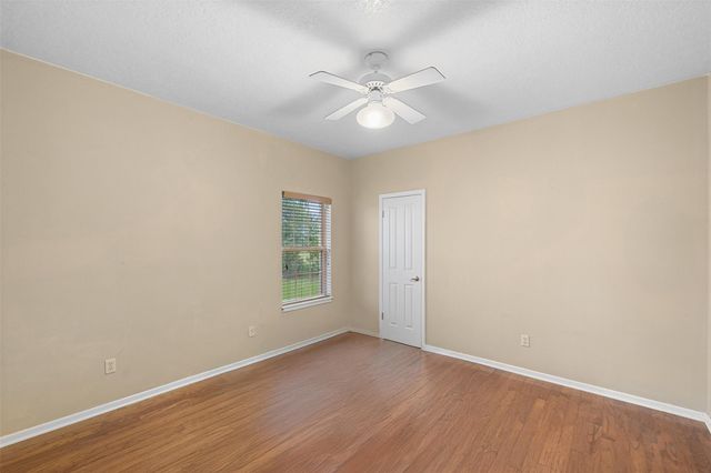 1140 Private Road 8022, Lincoln, TX 78948