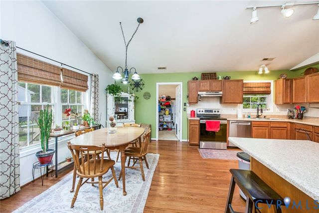 424 N James St, Ashland, VA 23005