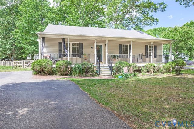 424 N James St, Ashland, VA 23005