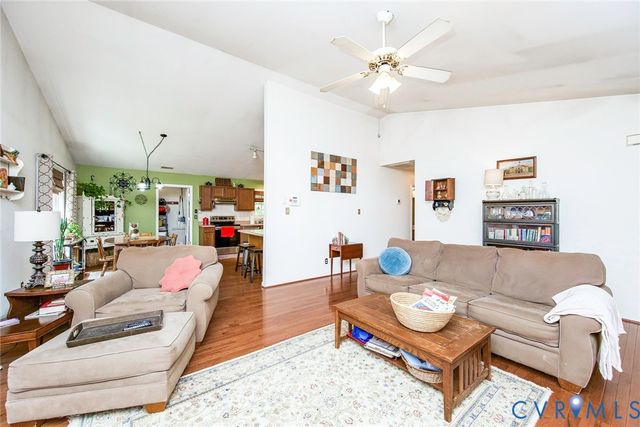 424 N James St, Ashland, VA 23005