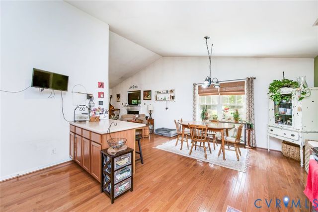 424 N James St, Ashland, VA 23005