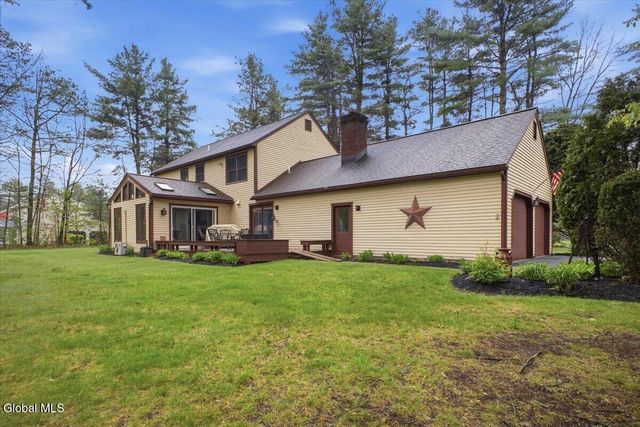 18 Revere Road, Queensbury, NY 12804