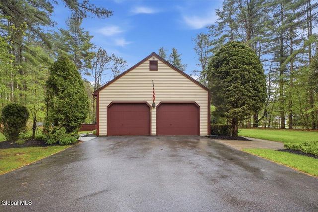 18 Revere Road, Queensbury, NY 12804