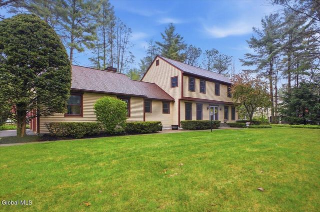 18 Revere Road, Queensbury, NY 12804