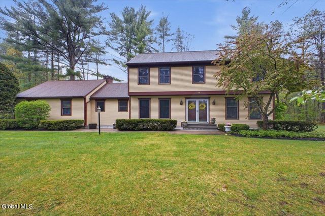 18 Revere Road, Queensbury, NY 12804