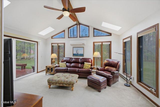 18 Revere Road, Queensbury, NY 12804
