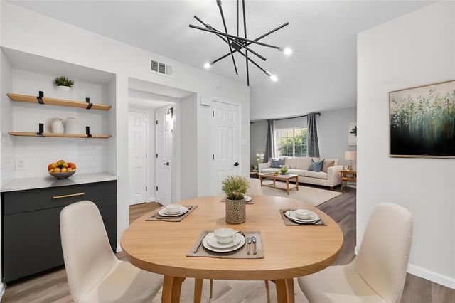 1811 Stoney Brook Drive 91, Houston, TX 77063