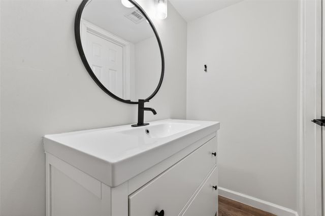 1811 Stoney Brook Drive 91, Houston, TX 77063