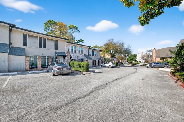 1811 Stoney Brook Drive 91, Houston, TX 77063