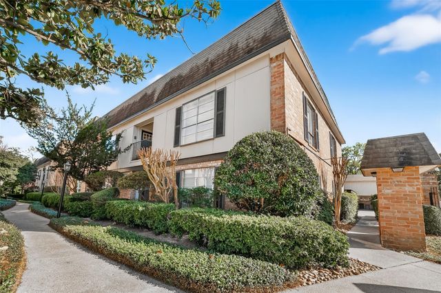 1811 Stoney Brook Drive 91, Houston, TX 77063