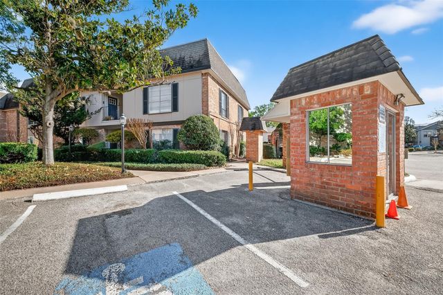 1811 Stoney Brook Drive 91, Houston, TX 77063