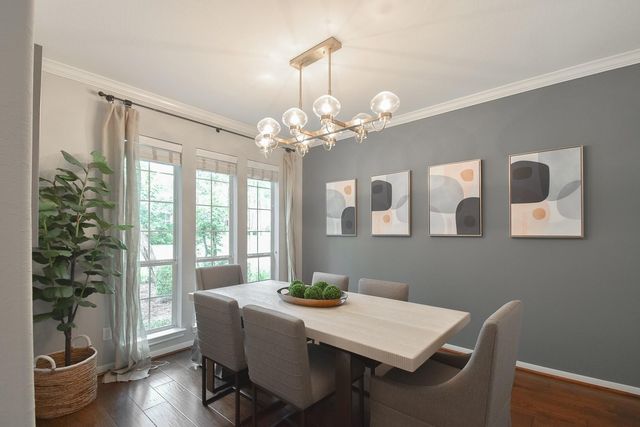 7 E Shale Creek Circle, The Woodlands, TX 77382