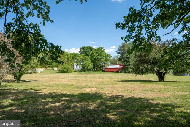 4689 FREDERICKS HALL RD, Mineral, VA 23117