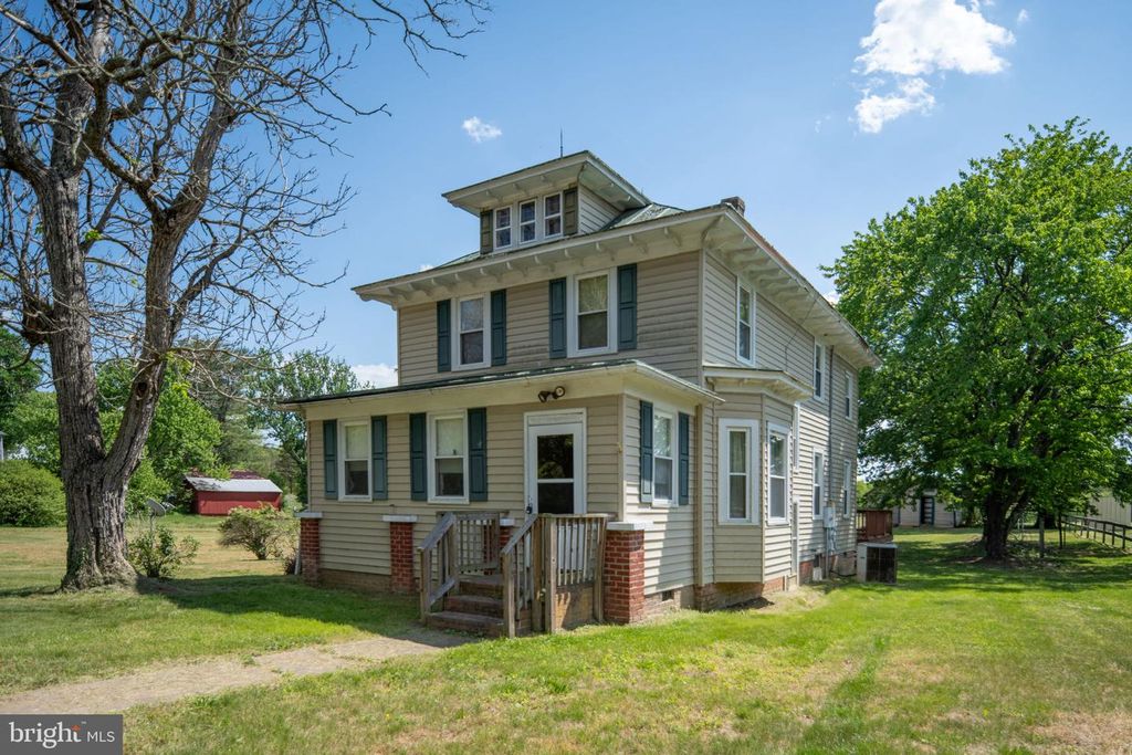 4689 FREDERICKS HALL RD, Mineral, VA 23117