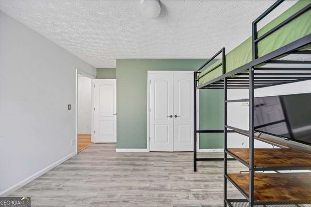 529 Morning Place Way, Suwanee, GA 30024