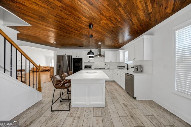 529 Morning Place Way, Suwanee, GA 30024