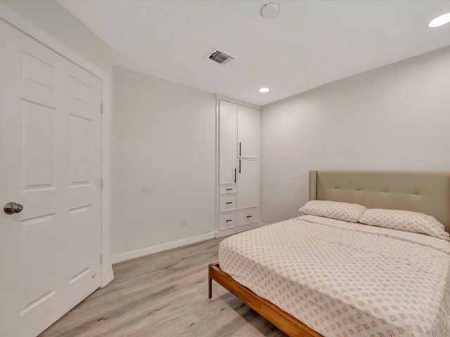 109 Country Lane, League City, TX 77573