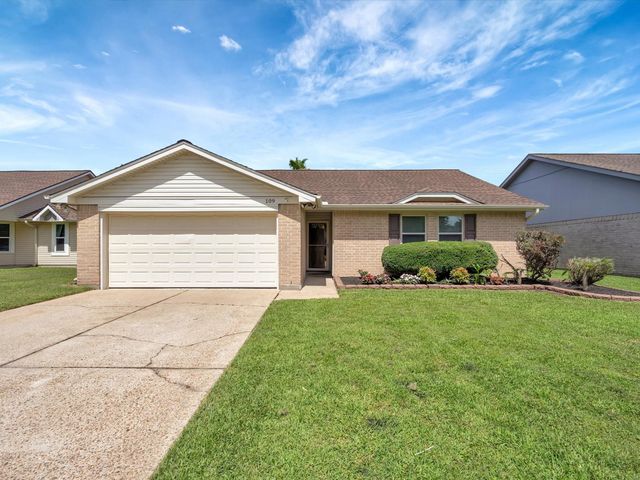 109 Country Lane, League City, TX 77573
