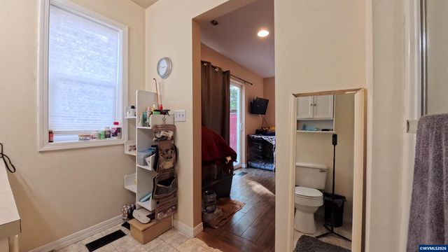 908 Browning Av S, Salem, OR 97302