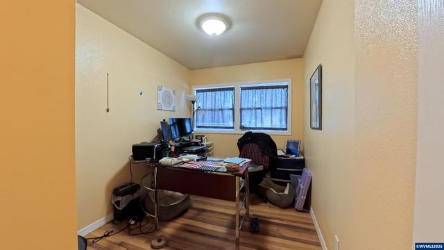 908 Browning Av S, Salem, OR 97302