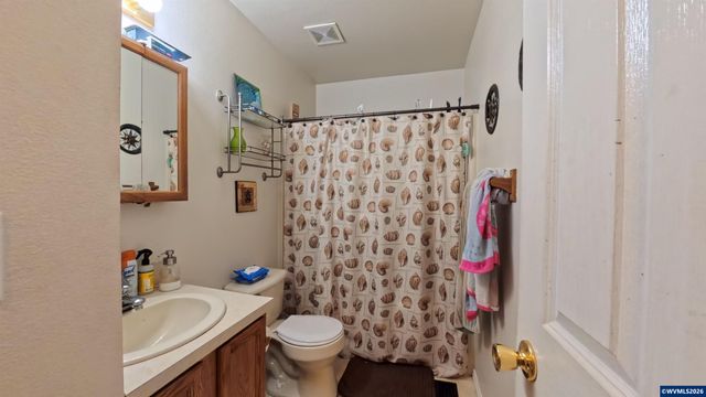 908 Browning Av S, Salem, OR 97302