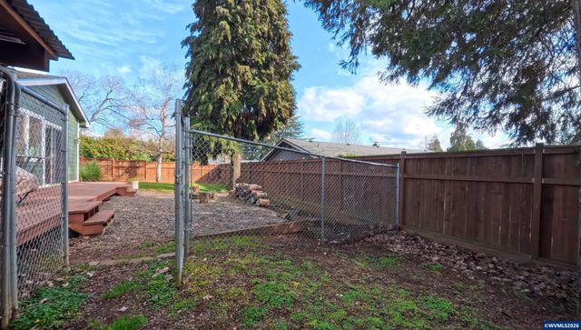 908 Browning Av S, Salem, OR 97302