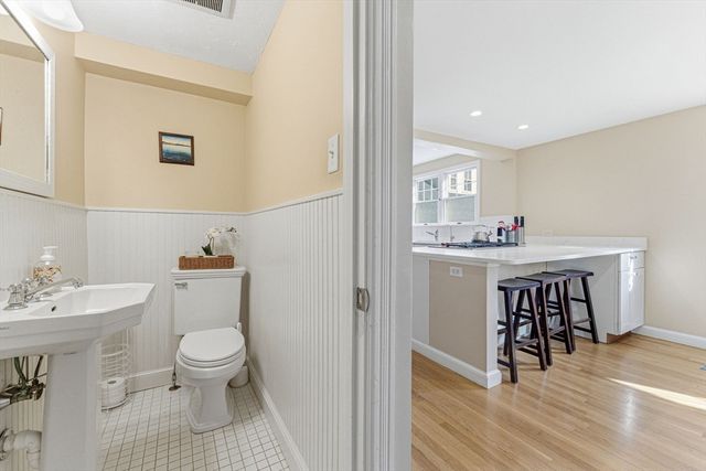 65 Spring St, Lexington, MA 02421