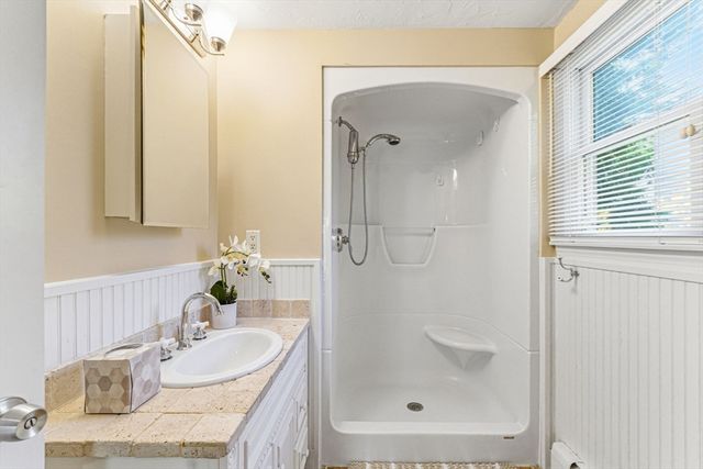 65 Spring St, Lexington, MA 02421