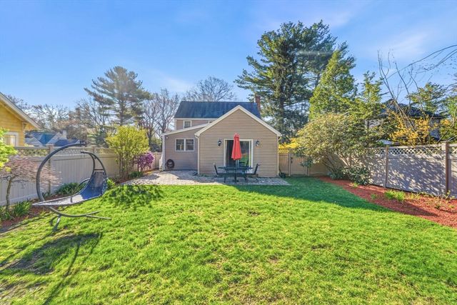65 Spring St, Lexington, MA 02421