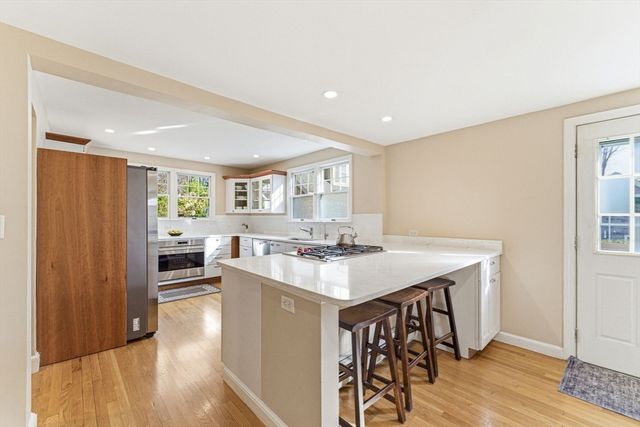 65 Spring St, Lexington, MA 02421