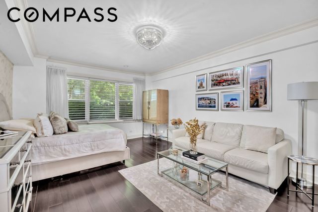 310 E 49th St Apt 1E, New York City, NY 10017