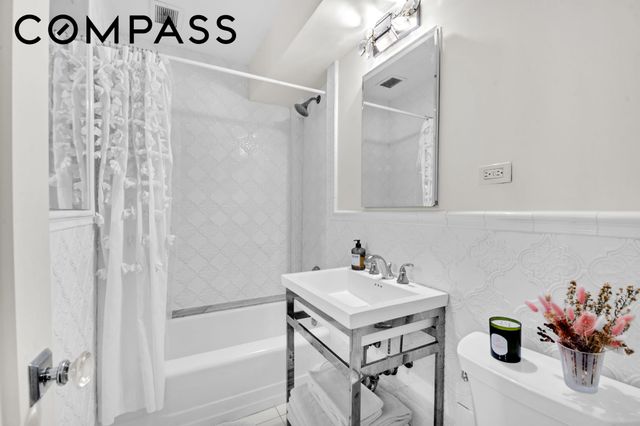 310 E 49th St Apt 1E, New York City, NY 10017
